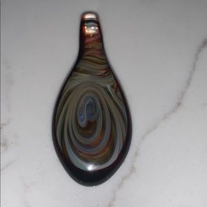 Blown glass pendant in GUC